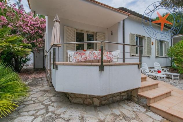 LACONA - ELBA - VILLA E DEPENDANCE, CON TERRAZZA E GIARDINO A DUE PASSI DAL MARE - Foto 8