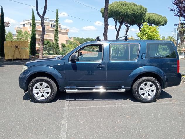 Nissan Pathfinder 2.5 dCi SE - Foto 4