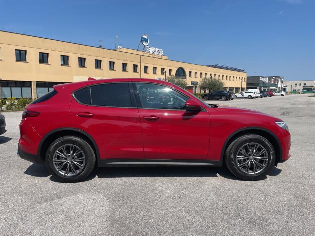Alfa Romeo Stelvio 2.2 Turbodiesel 180 CV AT8 Q4 Business - Foto 4