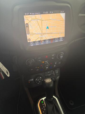 Jeep Renegade 1.3 T4 190CV PHEV 4xe AT6 Business Plus - Foto 7