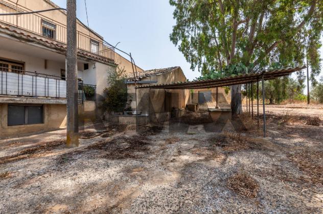 Casa Indipendente in vendita a Caltagirone, Piano San Paolo