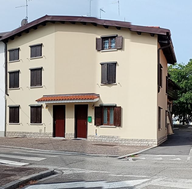 4226 Villetta bifamiliare in vendita in Via Tarcento
