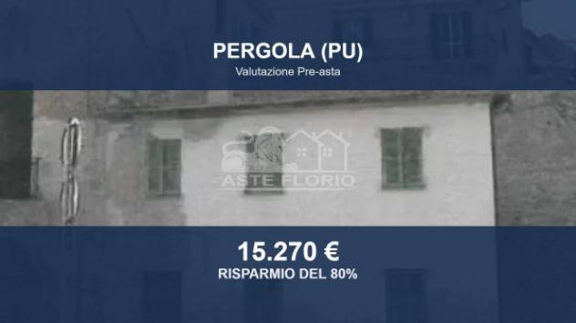 Immobile in asta di 591 m² in vendita a Pergola