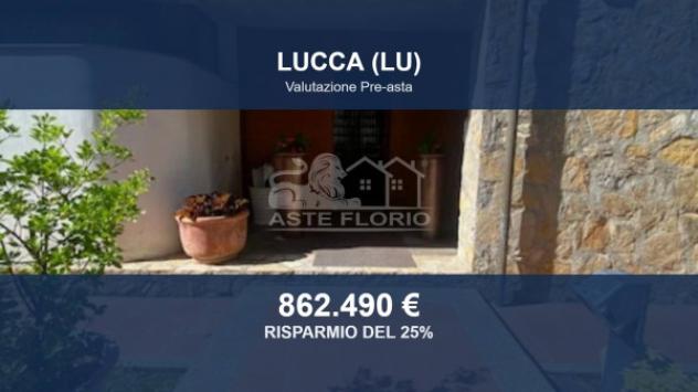 Immobile in asta di 723 m² con più di 5 locali e box auto in vendita a Lucca