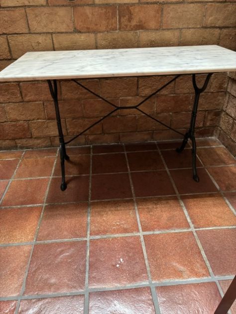 Tavolo con pietra in marmo originale inizio 900