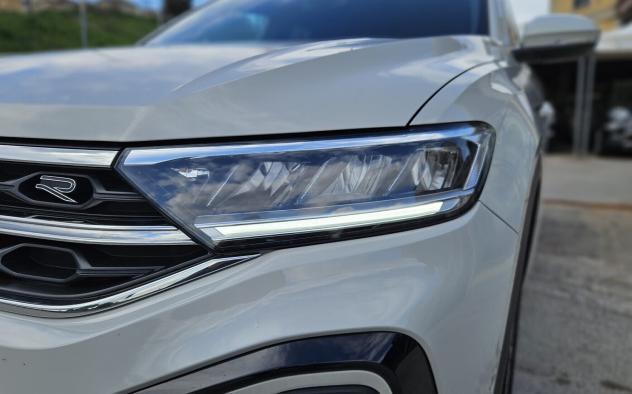 Volkswagen T-Roc 2.0 TDI 150CV DSG R-Line - Foto 9
