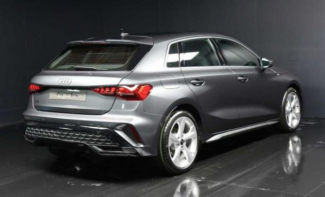 Audi A3 35 TFSI MHEV 150cv S-Tronic S-LINE (Tetto Apribile, HiFi SONOS, Matrix LED, Safety Plus) - Foto 3