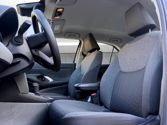 Toyota Yaris Cross Business Hybrid 116cv - PROMO/IVA ESP. - Foto 8