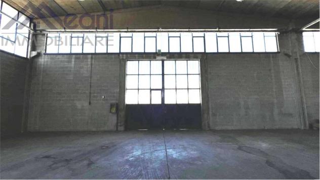 451_V - VENDUTO - CAPANNONE DI 1.400 MQ.CA CON CORTILE COMUNE - Foto 4