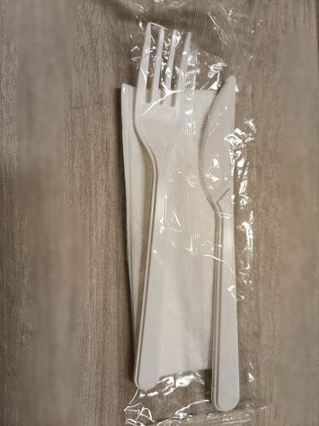 100 Pz, Bis Posate Usa e getta, Forchetta, coltello e Salvietta - Foto 2