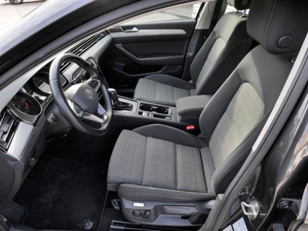 VOLKSWAGEN Passat Variant 2.0 Tdi 150cv Business Dsg rif. 23322064 - Foto 5