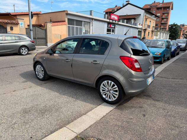 Opel Corsa 1.2 5 porte Cosmo - Foto 2