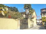 Casa indipendente di 380 m² con più di 5 locali e box auto in vendita a Agr &hellip;