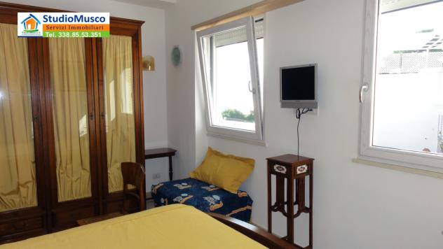 Studio Musco vende a Capri, via Dalmazio Birago, interessante appartamento, al secondo ed ultimo piano. L' appartamento è di circa 100mq coperti e ci - Foto 6