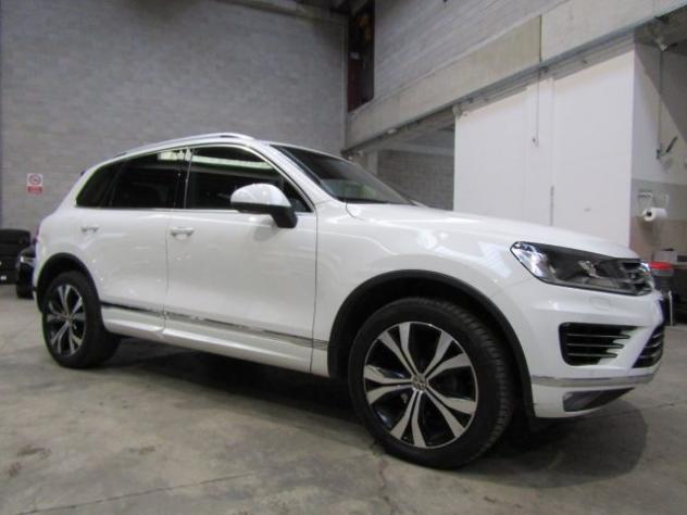 VOLKSWAGEN Touareg Touareg 3.0 V6 TDi R-LINE R LINE RLINE 110.000 KM rif. 23941868 - Foto 3