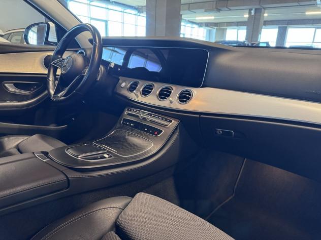 Mercedes-Benz Classe E E200d Auto Business Sport - Foto 9