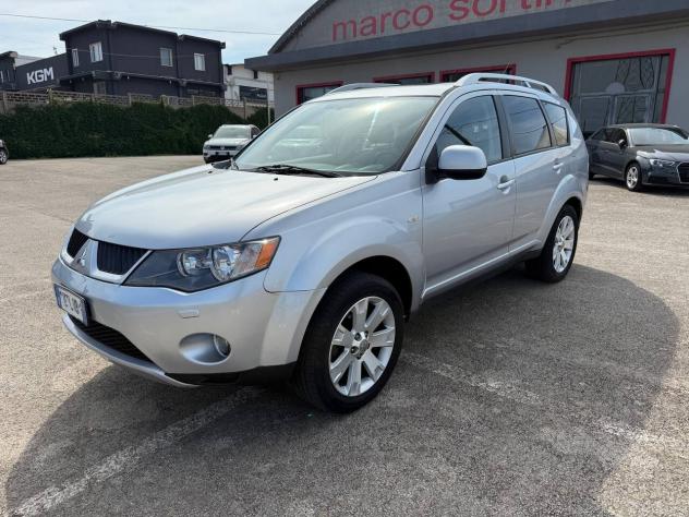 Mitsubishi Outlander 2.0 D Mod. Instyle 7 Posti - Foto 3