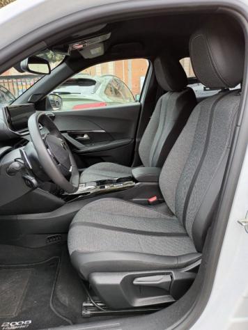 PEUGEOT 2008 1200 HYBRID ALLURE 145CV E-DCS6 CARPLAY FULL LED rif. 23775664 - Foto 7