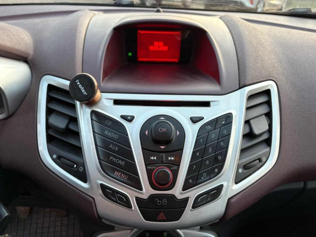 FORD Fiesta 1.4 5 porte Bz.- GPL Titanium rif. 23784791 - Foto 9
