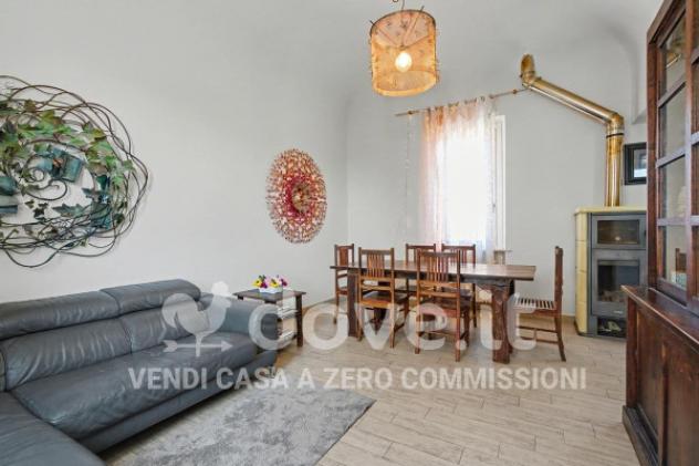 Casa indipendente di 260 m² con più di 5 locali e posto auto in vendita a Piacenza - Foto 3