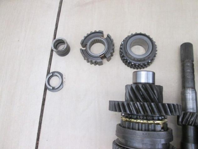 112534543R KIT INGRANAGGI CAMBIO MANUALE RENAULT TWINGO 1.2 43KW 5M 3P (2009) RICAMBIO USATO - Foto 4