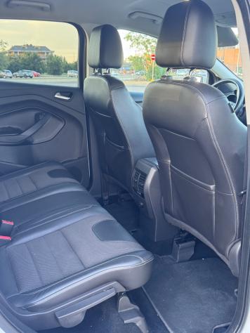 Ford Kuga 2.0 TDCI 150 CV S&S 4WD Powershift Titanium - Foto 10