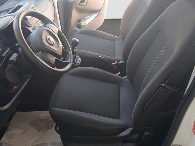 Fiat Qubo 1.4 8v Easy 77cv - Foto 9