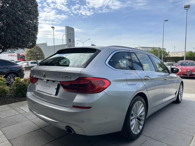 BMW Serie 5 530d Touring Luxury *UNIPRO, IVA, TAGLIANDI BMW, PACK LUCI, PROMO AZZURRA* - Foto 4