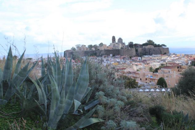 Lipari Isole Eolie.rif. 997. Vendesi interessante antica casa patronale stori - Foto 6