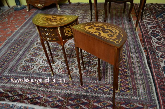Coppia di tavolini-comodini mezzo giro stile Luigi XV - Foto 9