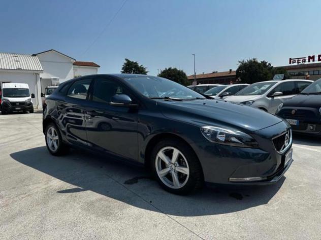 VOLVO V40 D2 'eco' Momentum OK NEOPATENTATO rif. 23990200 - Foto 3