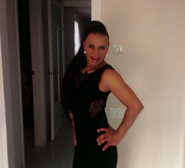 Donna di Reggio Emilia. Fisico Normale Tel: