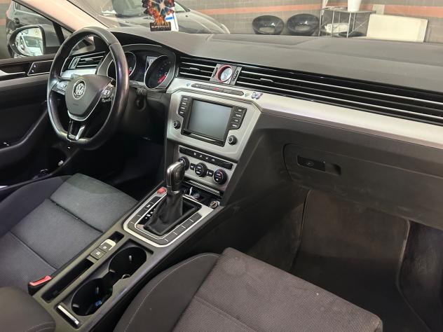 Volkswagen Passat Variant 1.6 TDI Business Technology - Foto 6