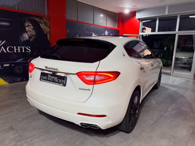 Maserati Levante V6 Diesel 275 CV AWD-PANO-FULL - Foto 10