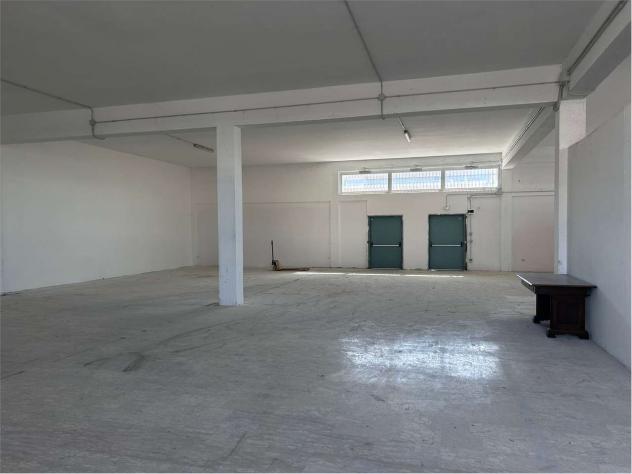 N2540SP - Affittiamo magazzino 400 mq altezza 4,50 m - Foto 3