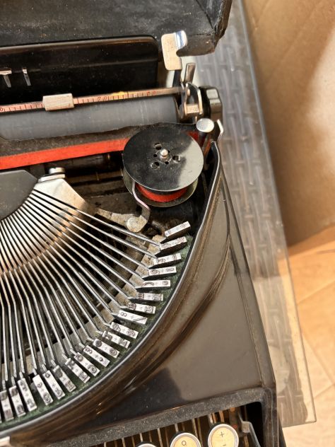Macchina da scrivere Olivetti - Foto 5