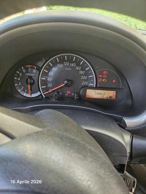 Nissan Micra IV serie modello tekna ,1.200 benzina, 59.000 km bella - Foto 6