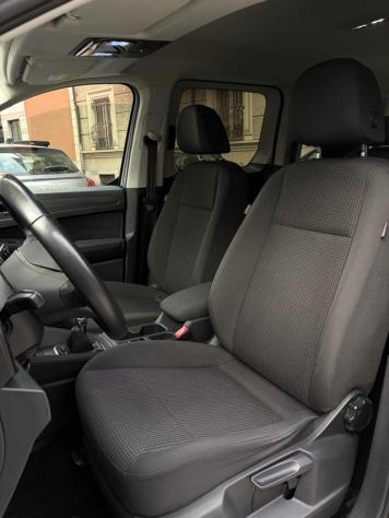 VOLKSWAGEN Caddy 2.0 TDI 102 CV Space rif. 23180466 - Foto 9