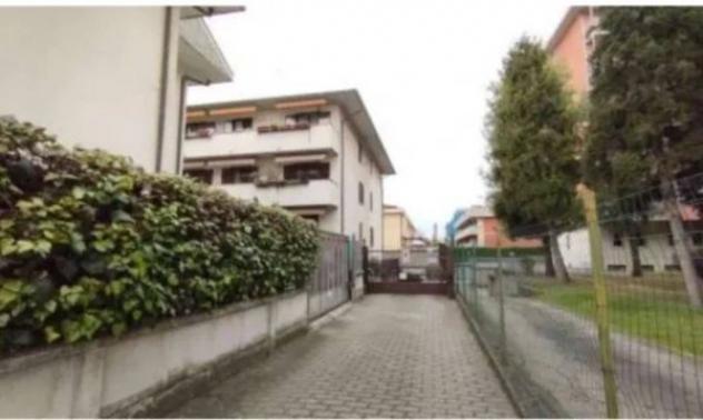 Immobile in asta di 71 m², box auto in vendita a Busto Arsizio - Foto 2