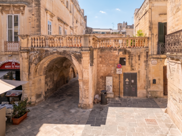 Quadrilocale in vendita a Lecce