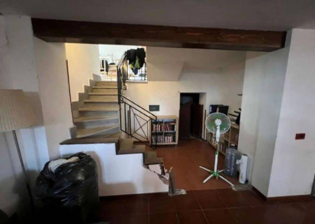 Immobile in asta di 151 m² con più di 5 locali in vendita a Nazzano - Foto 3