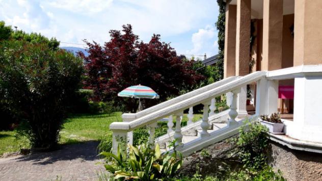 Villa di 357 m² con più di 5 locali in vendita a Porto Valtravaglia - Foto 2