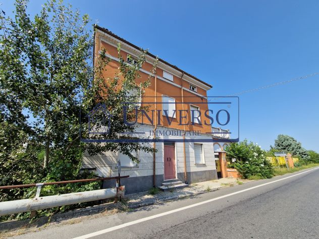 CASA INDIPENDENTE SU QUATTRO LIVELLI CON GIARDINO E RIMESSE - Foto 10