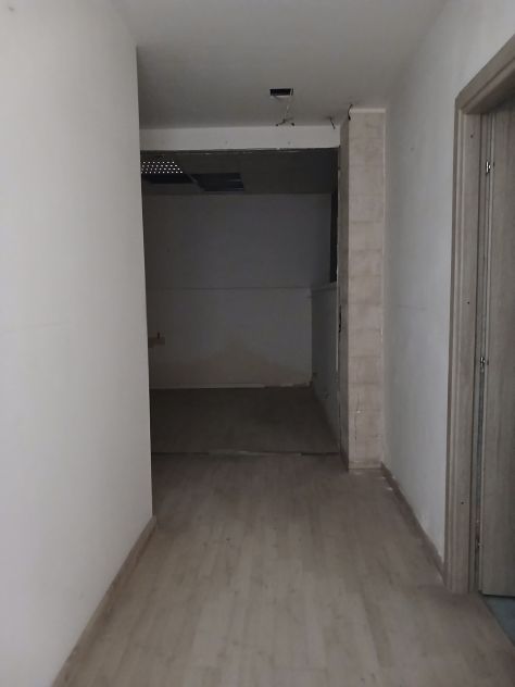 Immobile commerciale C/3 di circa 100 mq in parco privato – Via Giustiniano - Foto 4