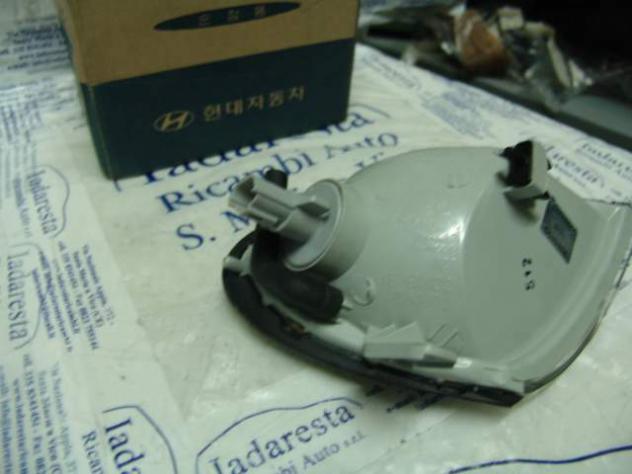 Fanale anteriore destro bianco hyundai coupe