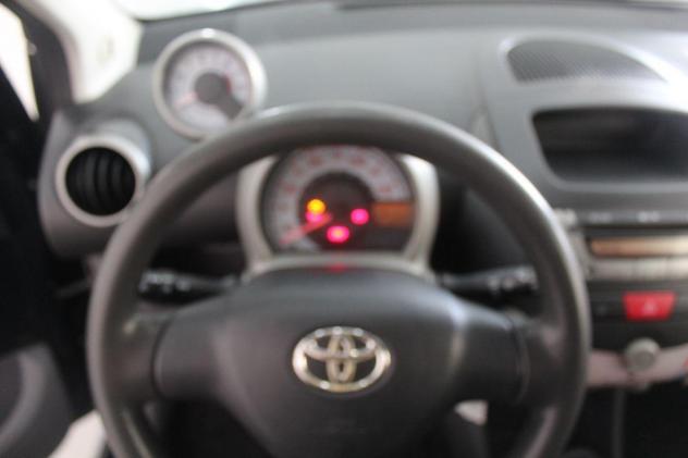 TOYOTA - Aygo - 12V VVT-i 3 porte Sol - Foto 8