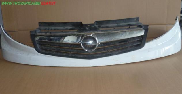 GRIGLIA COFANO ANT. CROMATA C/LOGO E MODANATURA SUPERIORE BIANCA  Carrozzeria  Lamierati esterni  Paraurti  Griglia radiat OPEL - VIVARO A - 01-06-200