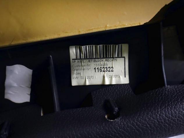 13304997 COPPIA FIANCHETTI LATERALI SEDILI POSTERIORI IN PELLE OPEL INSIGNIA A SW 2.0 D 118KW AUT 5P (2010) RICAMBIO USATO - Foto 6