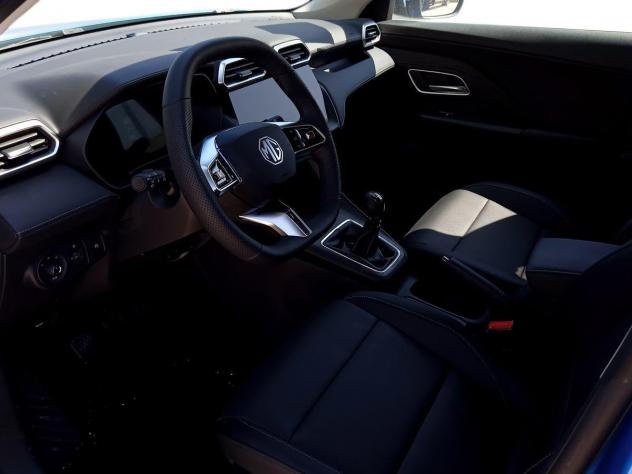 MG ZS ICE MY25 1.5L MT COM Como Blu - Foto 10