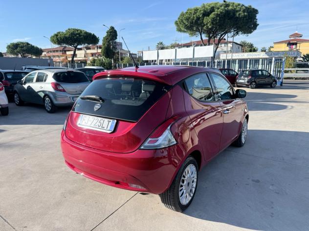 Lancia Ypsilon 1.2 69 CV 5 porte Silver - Foto 5